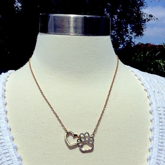 MY PET IN MY HEART ❤️ NECKLACE - Picture 3 of 6